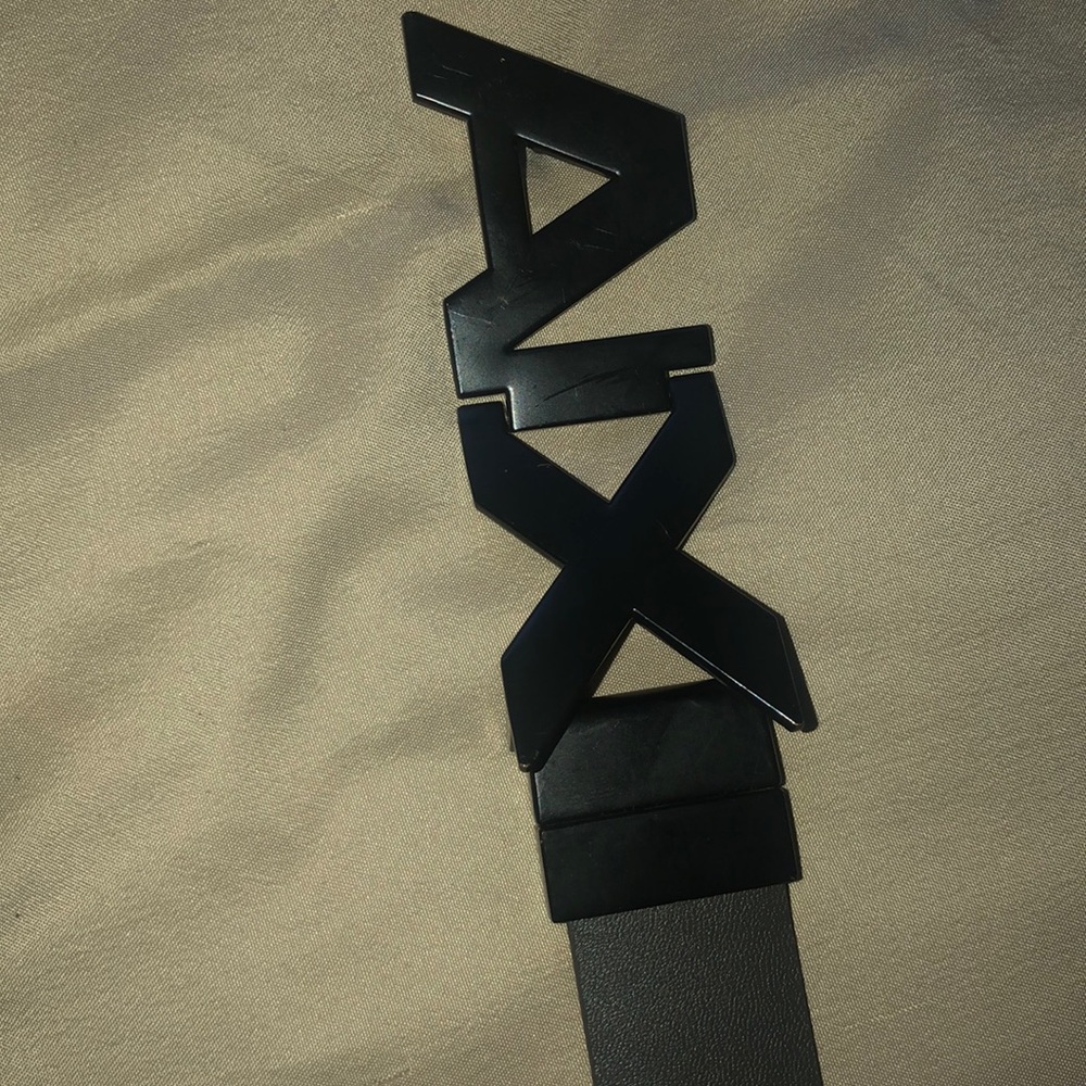 Aramani exchange belt